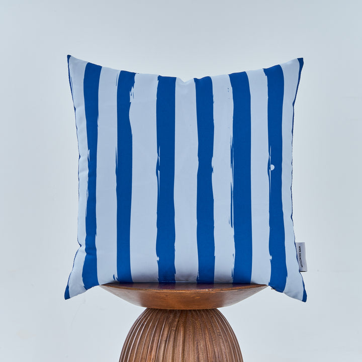 "Octo" - 45x45 Water Repellent Cushion