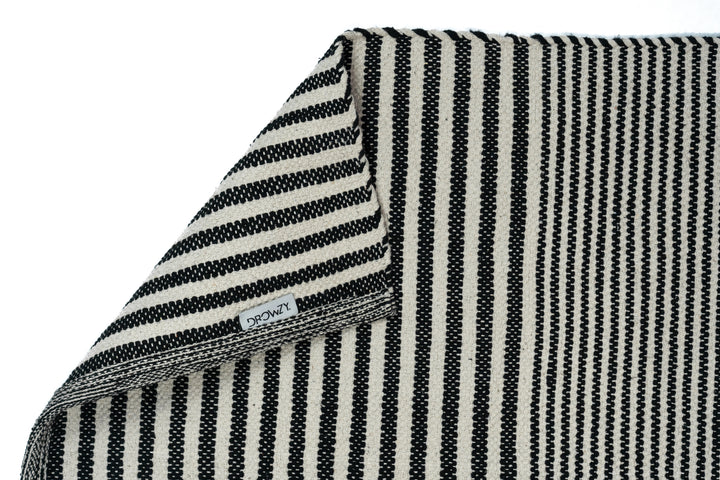"Black Stripes" - 50x80 - Mat