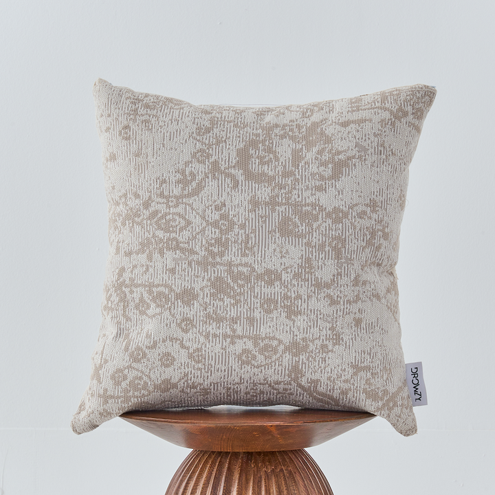 "Light Classic" - 40x40 Cushion